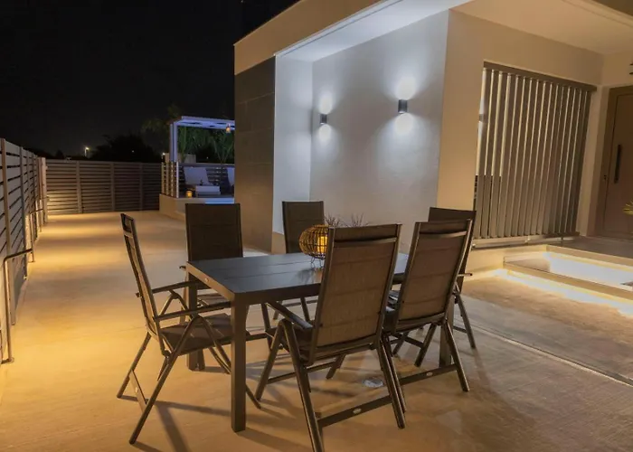 וילה Viventia With Heated Pool *