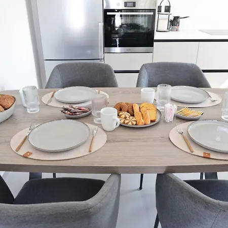 Villa Viventia With Heated Pool *