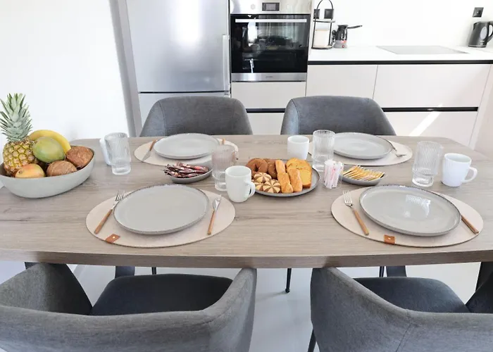 וילה Viventia With Heated Pool *