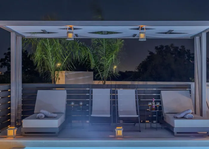 Viventia With Heated Pool *