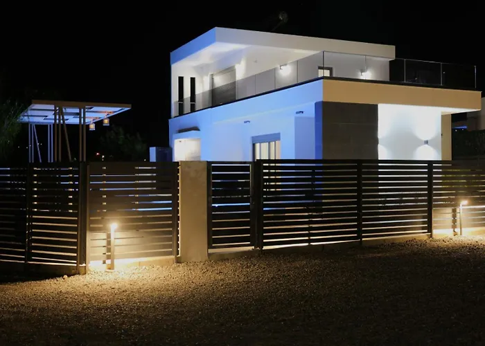 Viventia With Heated Pool * אפאנטו