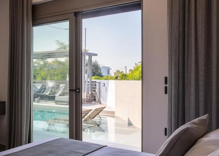 Viventia With Heated Pool Villa Afando